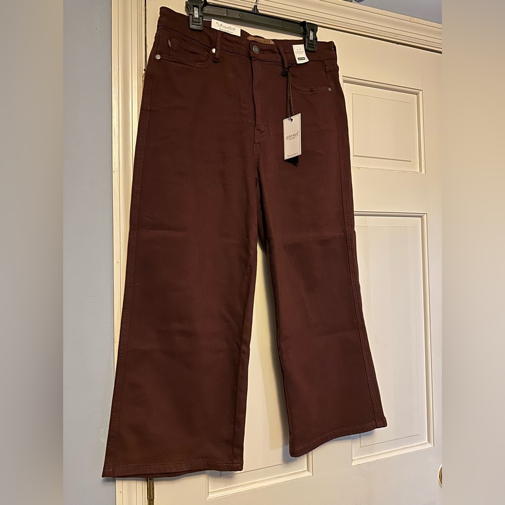 Brand new Judy Blue wide leg cropped denim